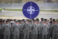 KİV: NATO Rusiyaya qarşı ehtiyatlı strategiyasından təhlükəli şəkildə imtina edir
