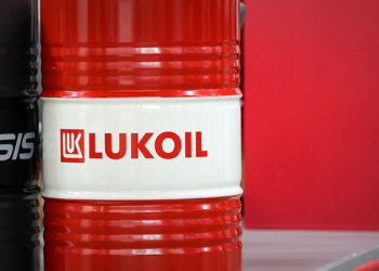 Bolqarıstan “Lukoil” şirkəti yolalrını ayırır, lakin prezident buna qarşı çıxır...