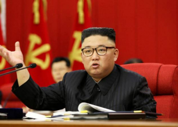 Kim Çen In Şimali Koreyanın yüksək səviyyəli rəsmilərini tənqid edib