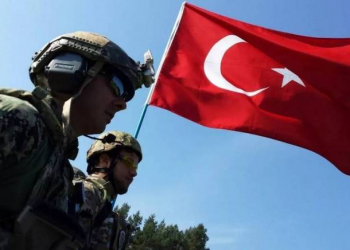 Türkiyə Ordusu PKK-ya məxsus sığınacaqları və silah anbarlarını məhv edib