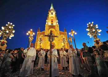 Bu gün Katoliklər Pasxa bayramını qeyd edirlər