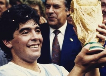 Maradonanın varisləri onun “Qızıl top”unun hərracda satılmasına qarşı çıxıblar