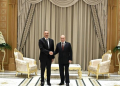 Prezident İlham Əliyev Aşqabadda Vladimir Putinlə görüşüb