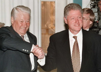 Klinton: “Mən Yeltsinə NATO-ya üzvlük təklif etmişdim”