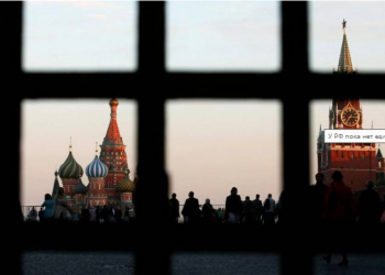 Ukraynaya qarşı yeni hücumla bağlı Rusiya hakimiyyətində fikir ayrılığı var - Reuters