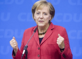 Sarkozi 2008-ci ildə Merkeli niyə göz yaşlarına boğub?