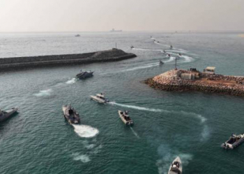 İran mübahisəli adalar ətrafında böyük hərbi dəniz təlimlərinə başlayıb