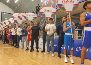 Gənc boksçular arasında Azərbaycan birinciliyinin açılış mərasimi keçirilib